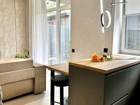 будинок за адресою Сім'ї Шкарівських вул., 9