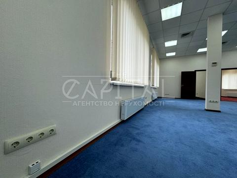 комерційна за адресою Казарменна вул. (Григорія Андрющенка), 4г