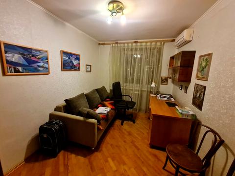 квартира за адресою Анни Ахматової вул., 3