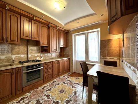 квартира за адресою Богдана Хмельницького вул., 51г