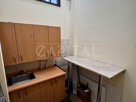 комерційна за адресою Саксаганського вул., 28
