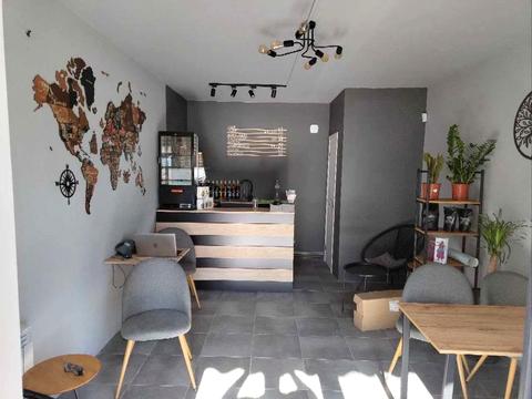 комерційна за адресою Драгоманова вул., 7