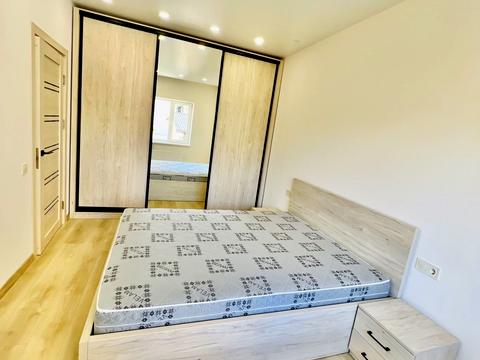 квартира за адресою Залізнична вул., 42