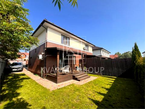 будинок за адресою Вишнева вул.