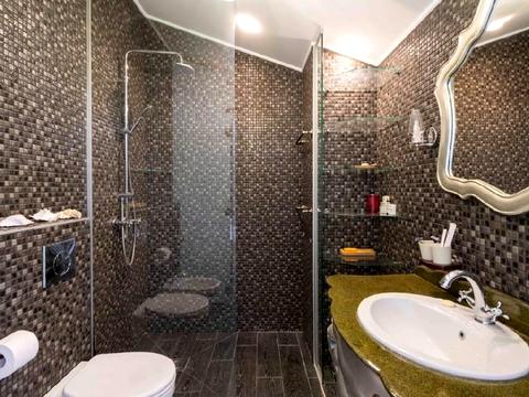 квартира за адресою Шота Руставелі вул., 32