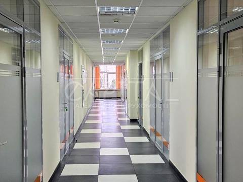 комерційна за адресою Миколи Міхновського бульв. (Дружби Народів), 19-А