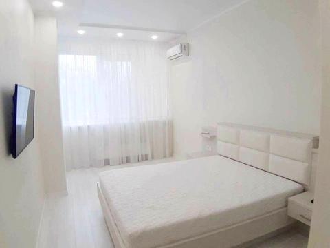 квартира за адресою Анни Ахматової вул., 46