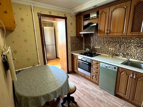 квартира за адресою Леоніда Бикова бульв., 6