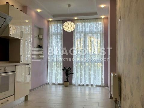 квартира за адресою Регенераторна вул., 4корп4