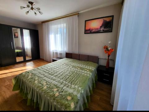 квартира за адресою Олени Теліги вул., 15