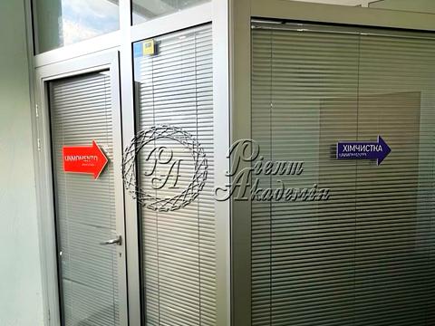 комерційна за адресою Старокиївська вул., 93