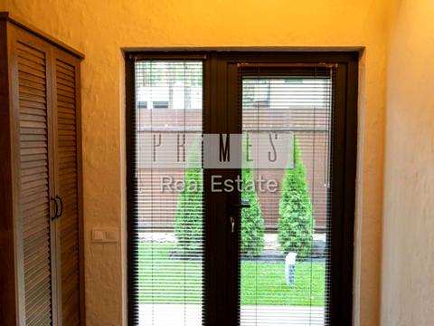 будинок за адресою Набережна вул.