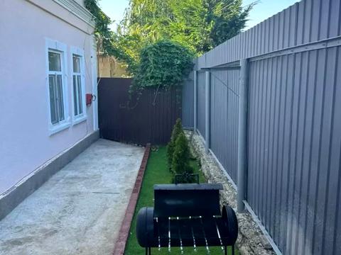 будинок за адресою Олександра Невського, 8