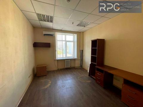 комерційна за адресою Межигірська вул., 82-А