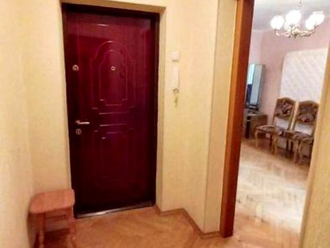 квартира за адресою Ревуцького вул., 8