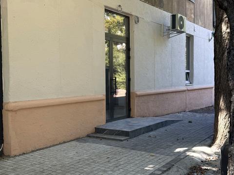 коммерческая по адресу Варненская ул., 10/1