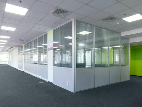 комерційна за адресою Жилянська вул., 75