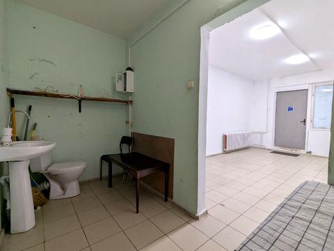 комерційна за адресою Миколи Лаврухіна вул., 16