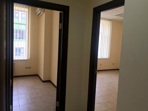 комерційна за адресою Валерія Лобановського просп. (Червонозоряний), 6-В