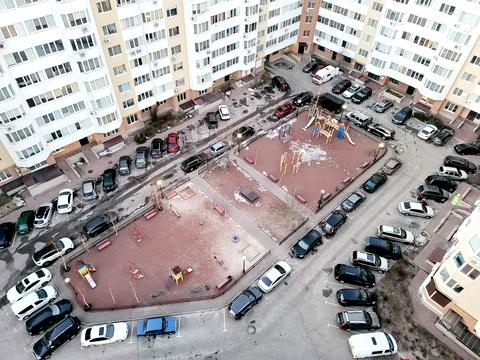 квартира за адресою Василя Симоненка вул., 2