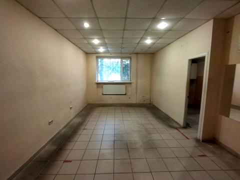 комерційна за адресою Хлібна, 18