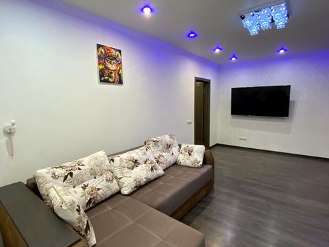 квартира за адресою Василя Симоненка вул., 2