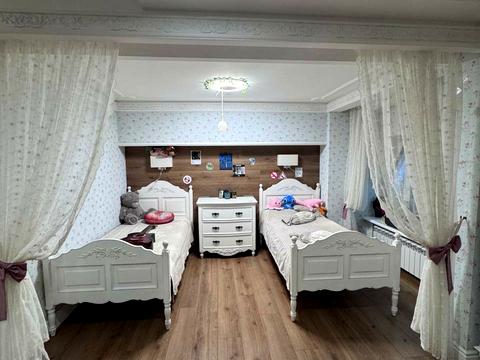 квартира за адресою Наддніпрянський просп. (50 років СРСР), 8