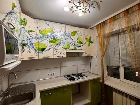 квартира по адресу Строителей ул., 4