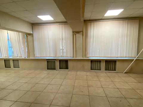 комерційна за адресою Деміївська вул., 35-Б