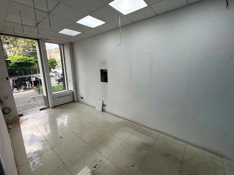 комерційна за адресою Львів, Князя Ярослава Осмомисла пл., 10