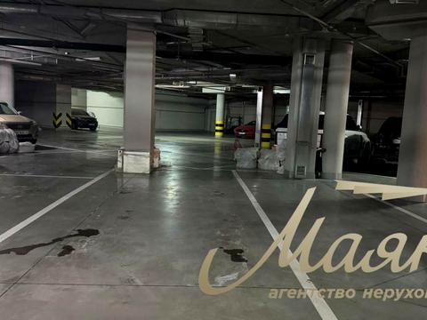 паркомісце за адресою Саперне Поле вул., 3