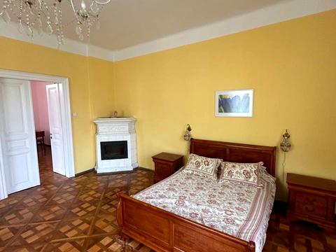 квартира по адресу Корнякта ул., 1