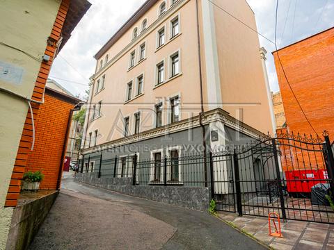 коммерческая по адресу Шота Руставели ул., 8