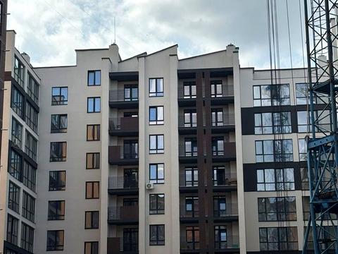 квартира за адресою Довженка вул., 4