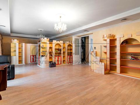 будинок за адресою Центральна, 5