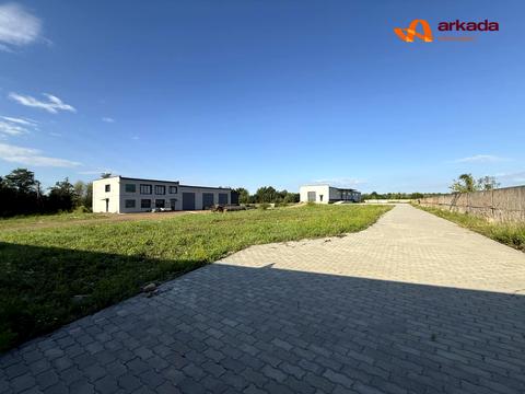 комерційна за адресою Погарище, 2