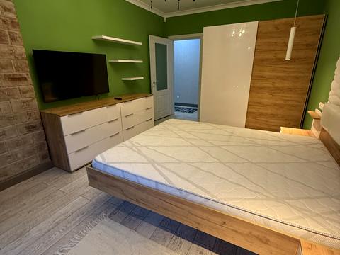 квартира по адресу Угорская ул., 12
