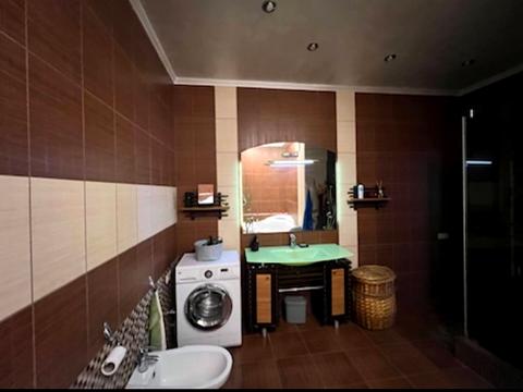 квартира за адресою Володимира Івасюка просп. (Героїв Сталінграду), 8
