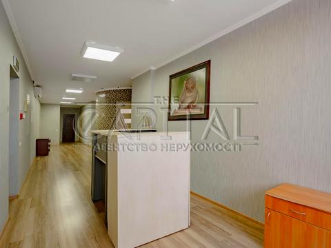 комерційна за адресою Жилянська вул., 101