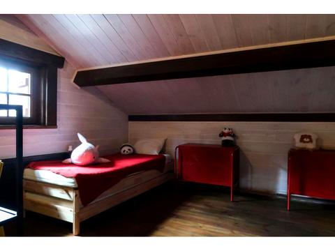 будинок за адресою Вишнева