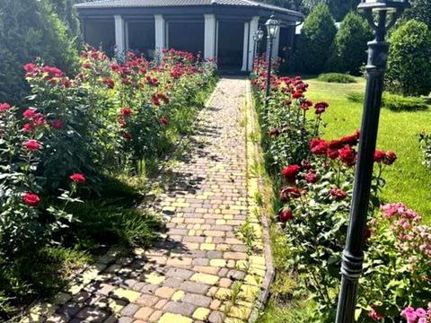 будинок за адресою Щаслива вул.