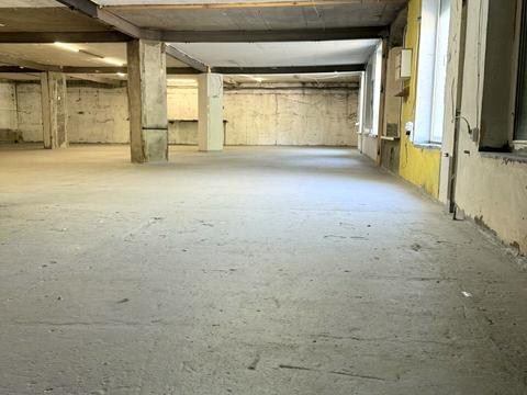 коммерческая по адресу Чорногірська ул., 36