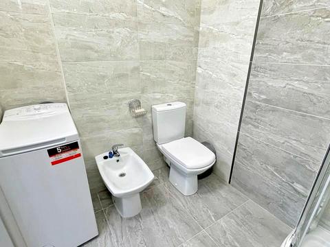 квартира за адресою Львів, Угорська вул., 14