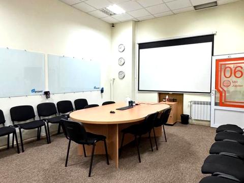 коммерческая по адресу Грушевського, 15