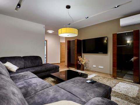 квартира по адресу Пекарская ул., 30