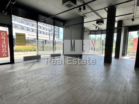 комерційна за адресою Дніпровська набережна вул., 15-Д