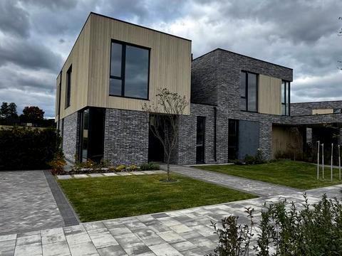 дом по адресу Олега Кошового