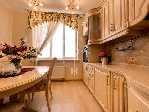 квартира за адресою Дніпровська набережна вул., 14