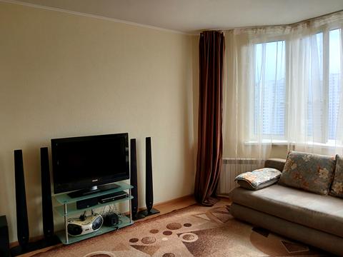 квартира за адресою Бориса Гмирі вул., 2