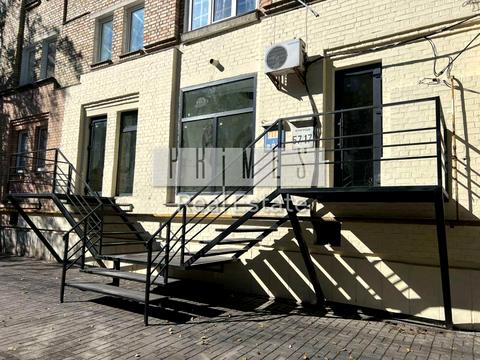 комерційна за адресою Межигірська вул., 57/17